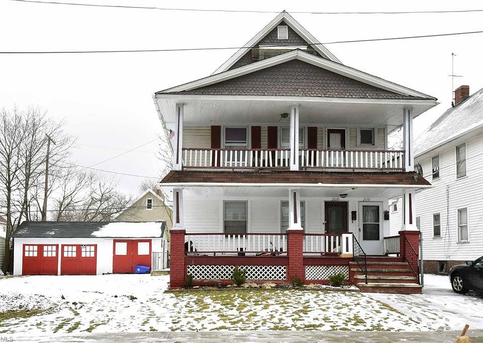 1st image of 2035 W 99th St