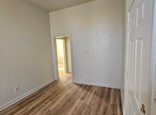 1221 S Jefferson St #1, Roanoke, VA 24016