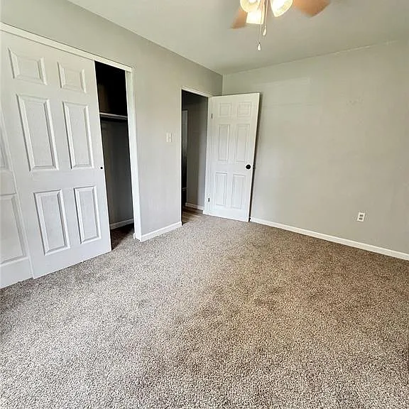310 S 10th St — Photo 17