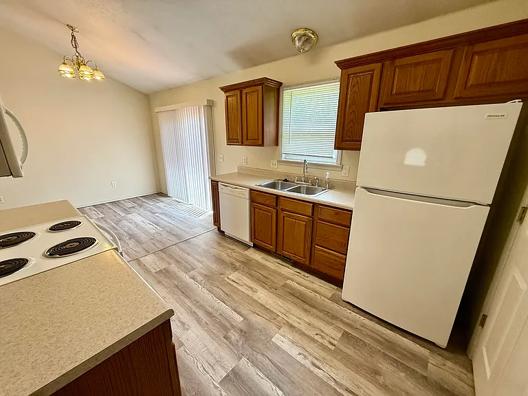 210 Forest Ln — Photo 14