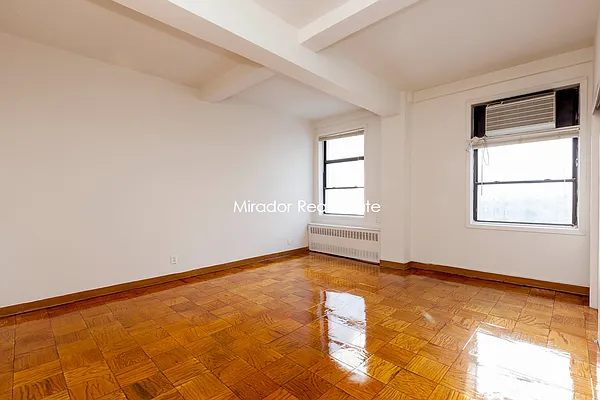 Rented by Mirador Real Estate | media 35