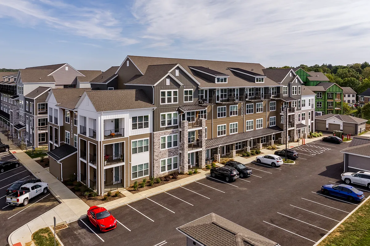 Building Photo - The Pointe at Overlook