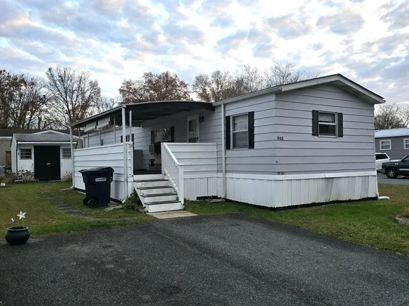 1985 Chipper Dr, Edgewood, MD 21040