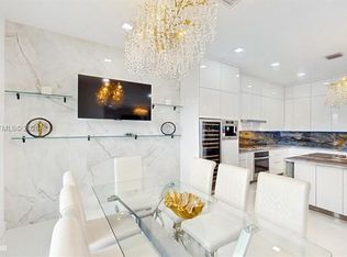 8350 Royal County Rd, Boca Raton, FL 33434