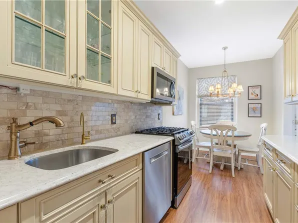 143 Garth Road #5D, Scarsdale, NY 10583