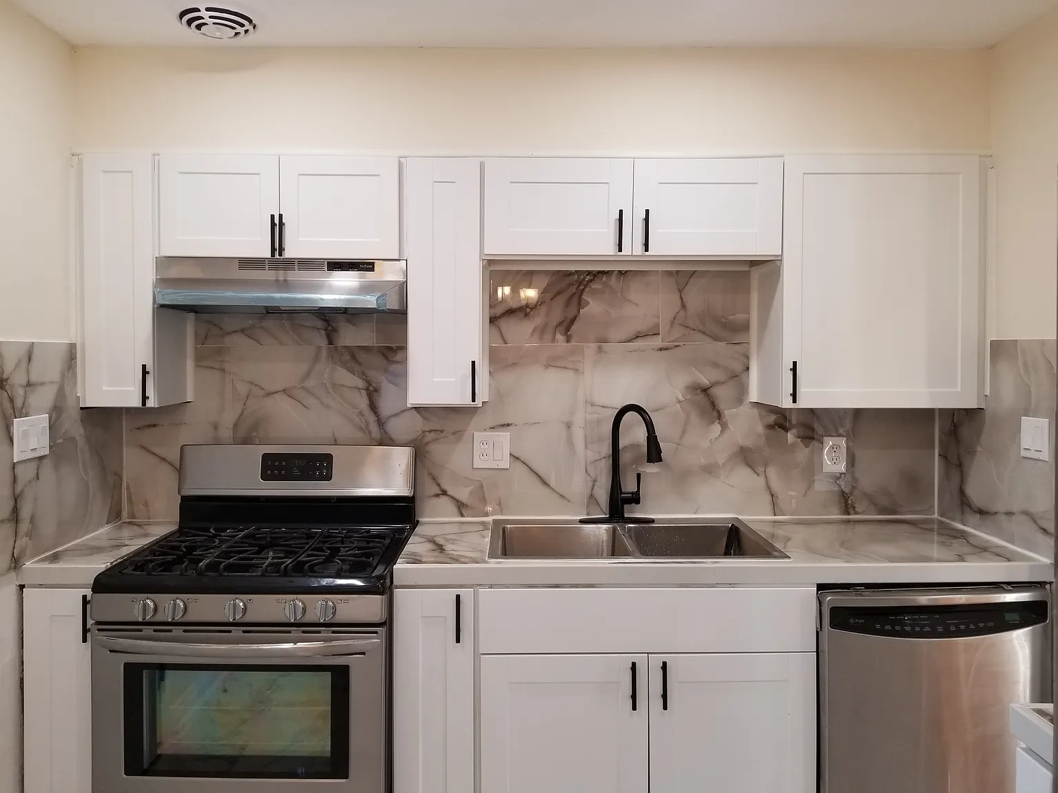 2503 Blackhawk Cir — Photo 4
