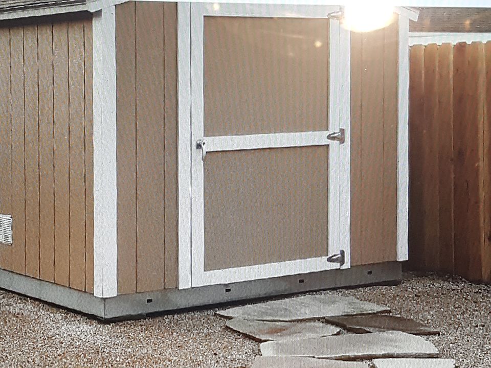 2nd image of 215 Christine Dr