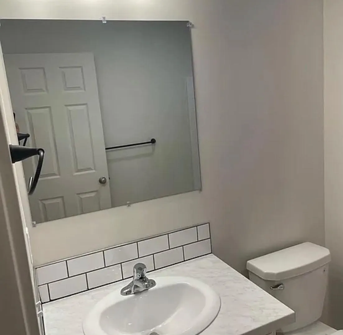 718 Schoode Ave — Photo 2