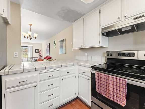 5th image of 2142 Chianti Drive