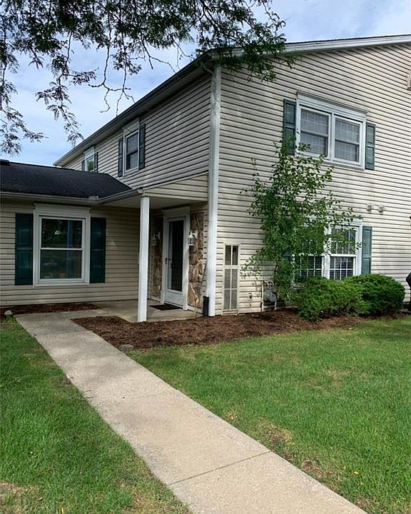 1st image of 235 Canterbury Ln #D-37