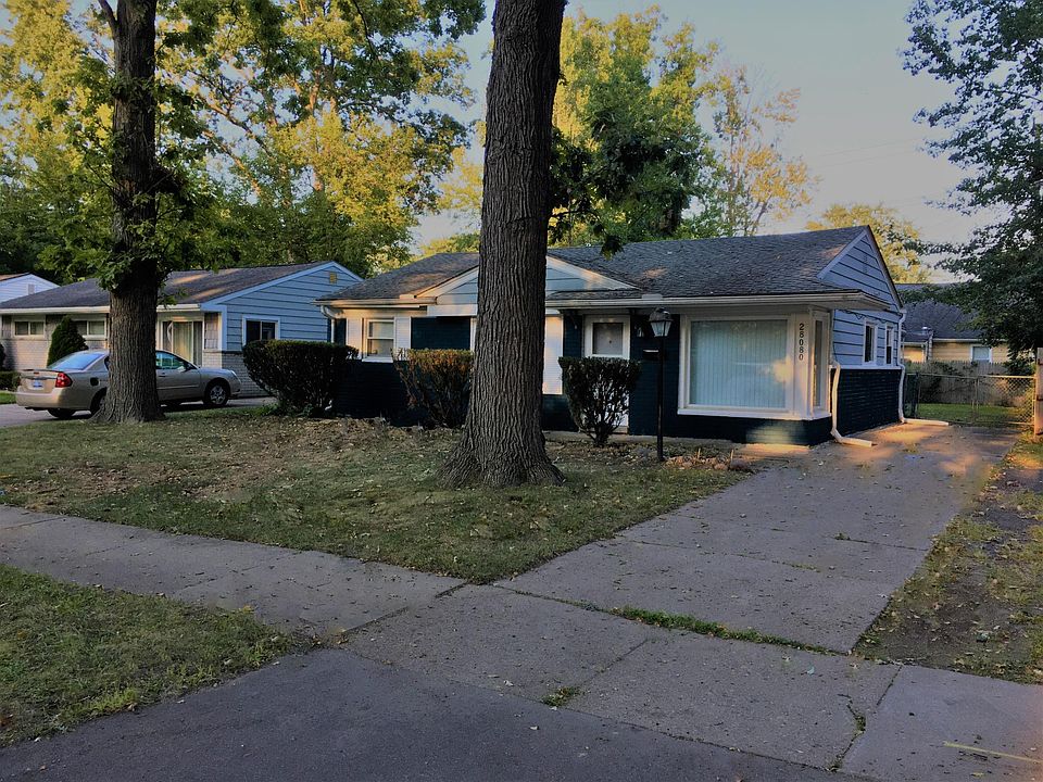 1st image of 28080 Everett St