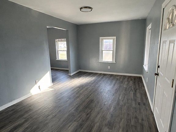 2nd image of 421 Polk Ave