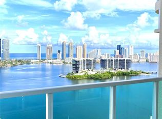 3330 190th St #2710, Aventura, FL 33180