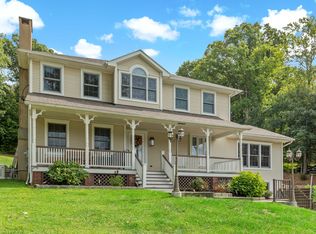 74 Perks Blvd, Cold Spring, NY 10516