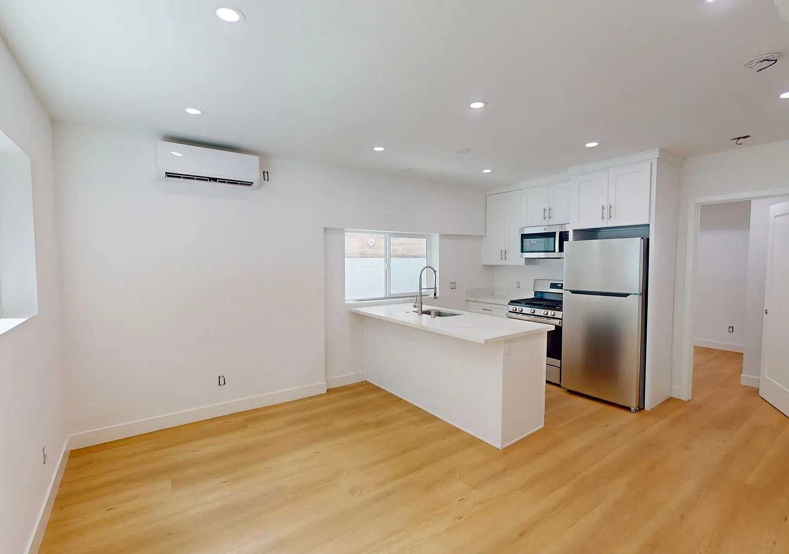 1534 South Shenandoah Street — Photo 3