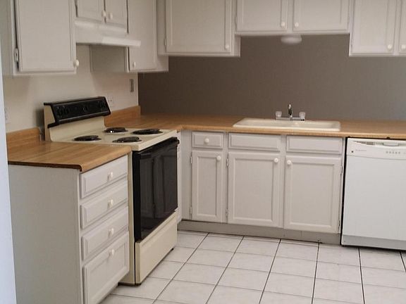 2nd image of 7801 W Hollyhock Dr