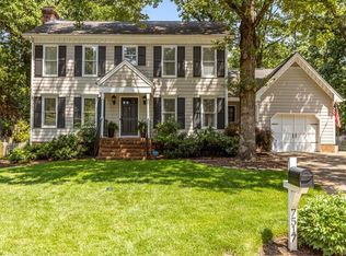 7517 Chippenham Ct, Raleigh, NC 27613