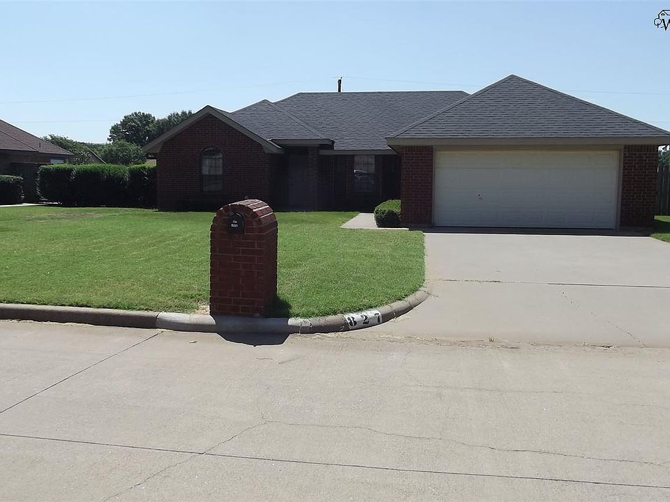 1st image of 827 Arapaho Dr