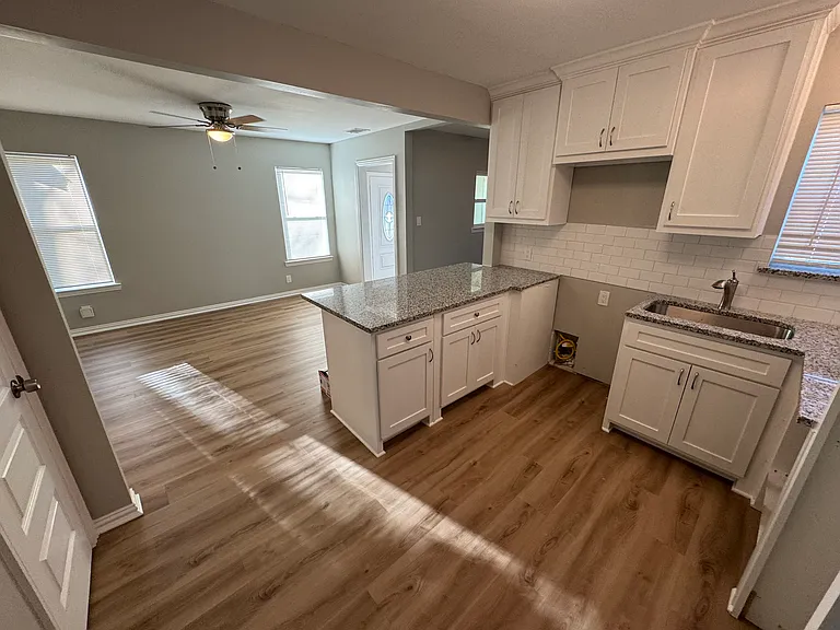 2529 Morgan Dr — Photo 6
