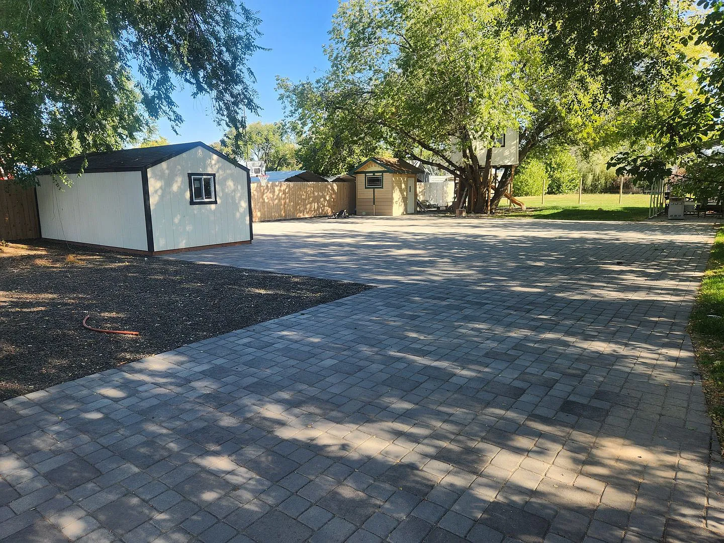 3 bedroom home 1/2 acre. No HOA — Photo 2