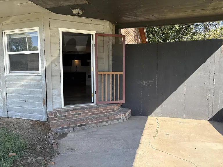 13950 E Nutmeg Rd — Photo 2