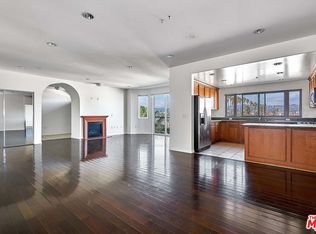 200 S Manhattan Pl SUITE 401, Los Angeles, CA 90004