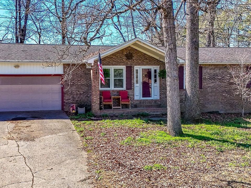 1st image of 73 Whispering Oaks Loop