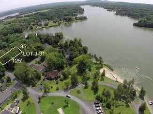 31 Lisa Ln #J, Athens, NY 12015