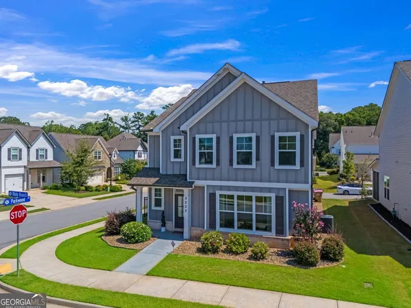 5222 Blake Br, Flowery Branch, GA 30542