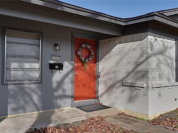 4th image of 1005 Ontario Dr