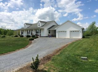 115 Pear Blossom Ln, Natural Bridge, VA 24578