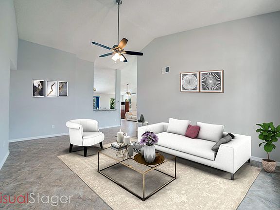 4th image of 5586 Pebble Brook Ln