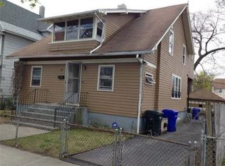 38 Sycamore St, Springfield, MA 01109
