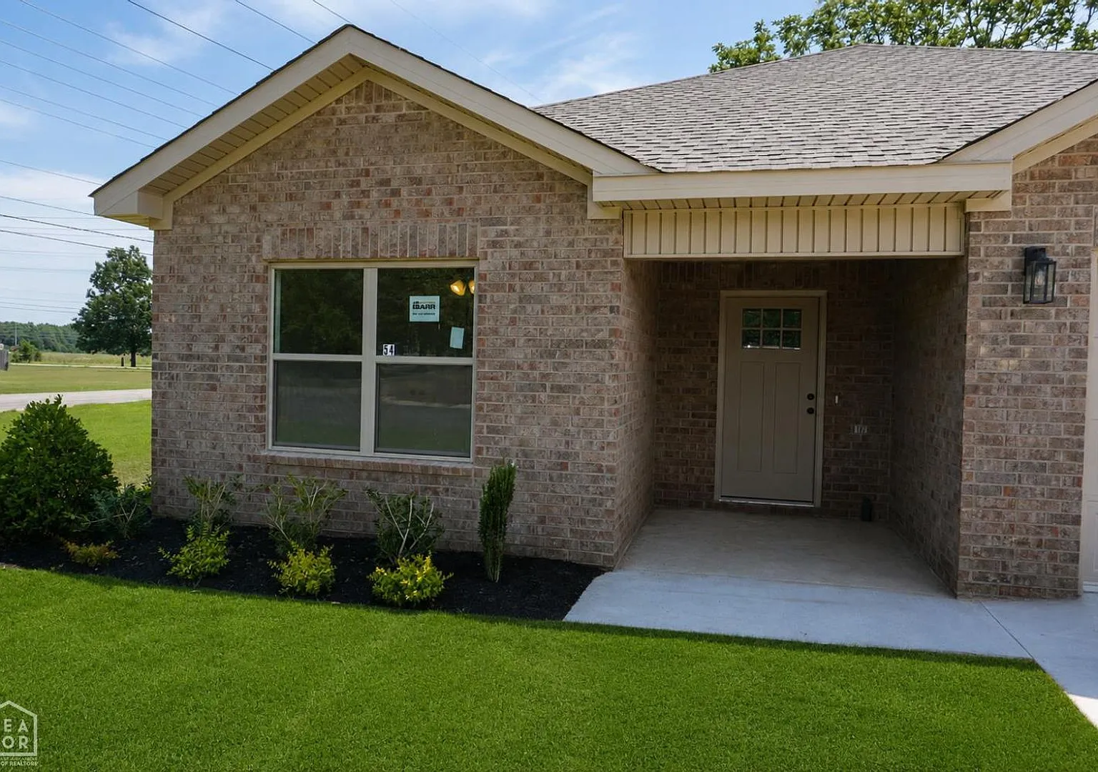Luxury 3BR/2BA Rental Home | 5400 Lotus Street | Jonesboro, AR — Photo 3