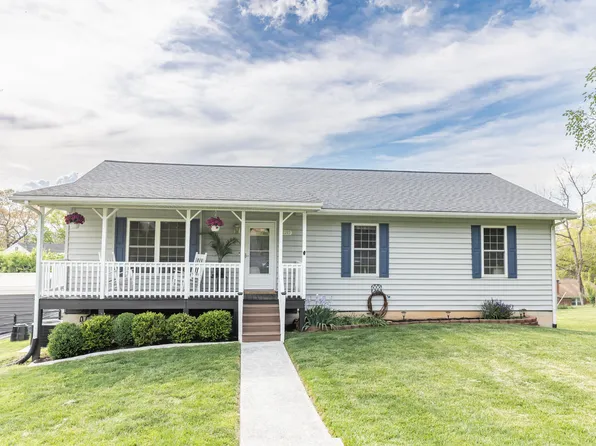 2215 Spruce Ave, Buena Vista, VA 24416