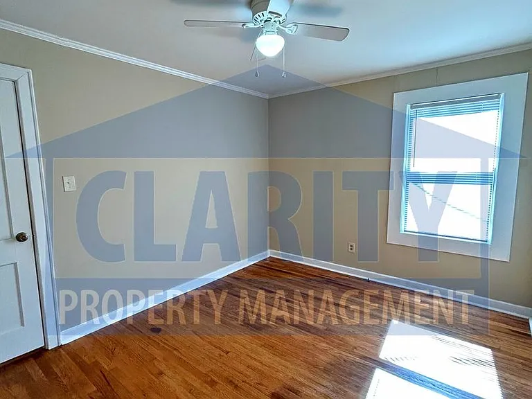 1102 Georgetown Rd NW — Photo 16