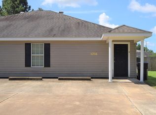 1016 Link Rd #B, Lake Charles, LA 70607