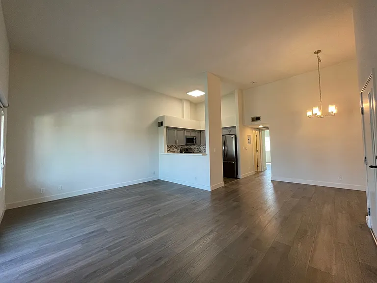 4574 Finley Ave #4 — Photo 2