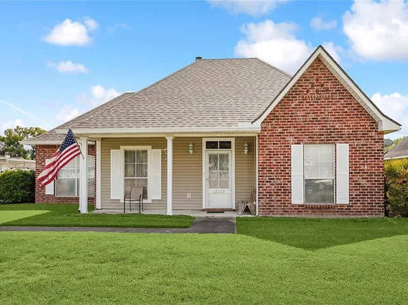 13572 Prairie Ln, Walker, LA 70785