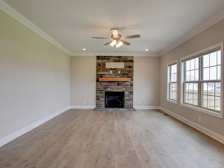 230 Cotoneaster Ln — Photo 61