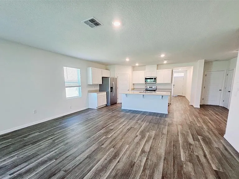 1237 Limbali St — Photo 4