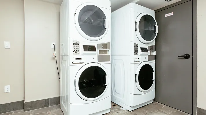 Rented by Nooklyn NYC LLC | media 25