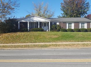 4753 Ambs Rd, Saint Louis, MO 63128