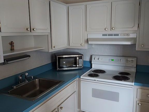 3rd image of 7B Ohio Dr