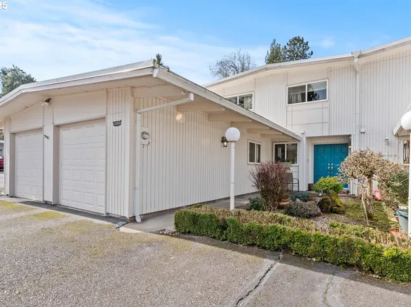 12060 SW Camden Ln, Beaverton, OR 97008