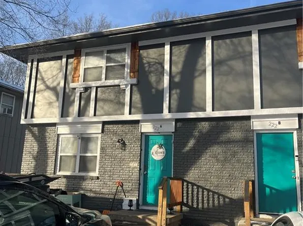 222 N Oak Dr, Belton, MO 64012