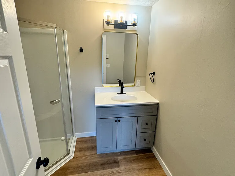 192 Beacon Hill Dr #B — Photo 19