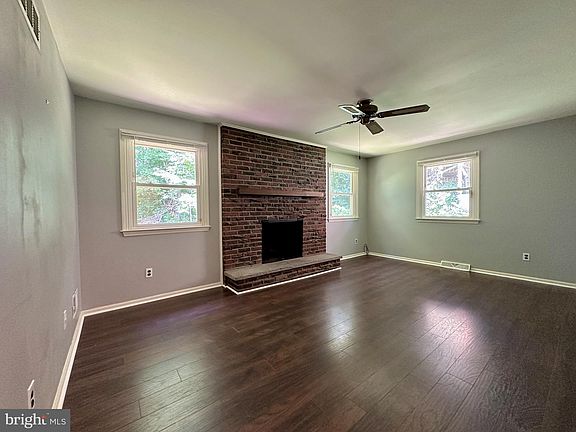 4th image of 1115 Arundel Dr