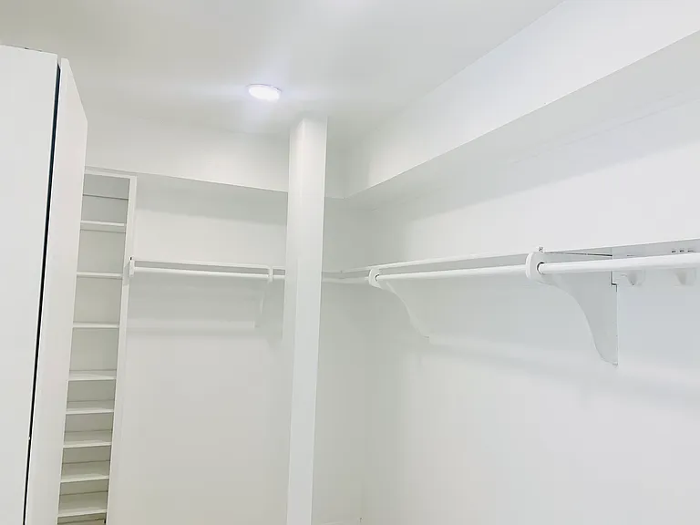 5301 Balboa Blvd #F7 — Photo 26