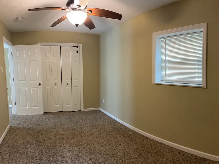 1101 Burning Tree Ln — Photo 21